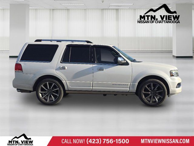 2015 Lincoln Navigator Base