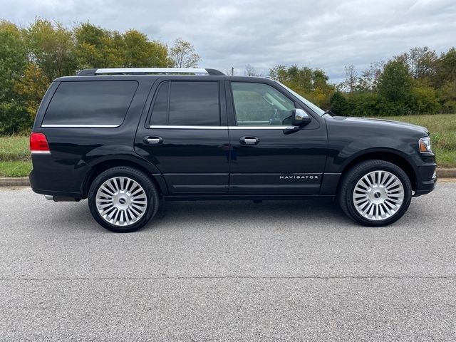 2015 Lincoln Navigator Base