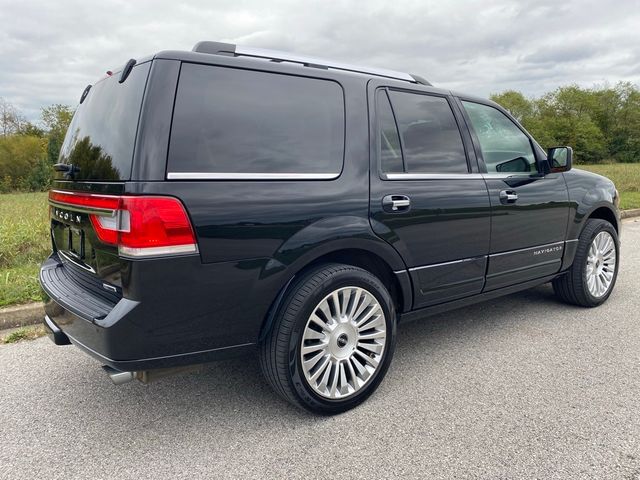 2015 Lincoln Navigator Base