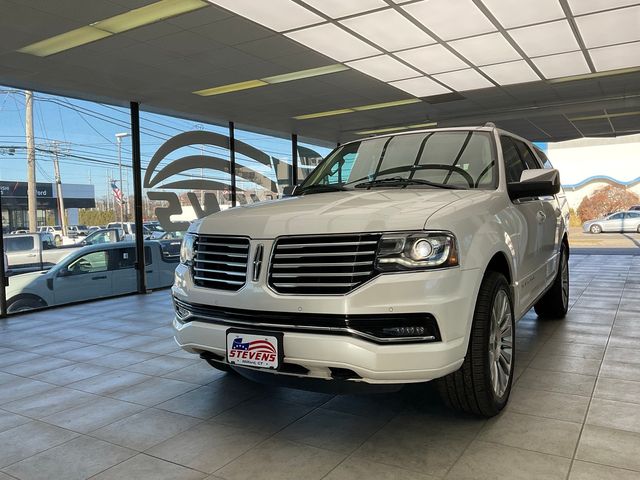 2015 Lincoln Navigator Base