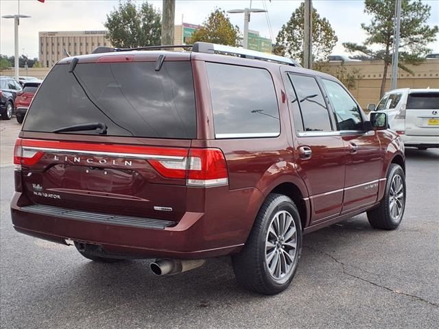 2015 Lincoln Navigator Base