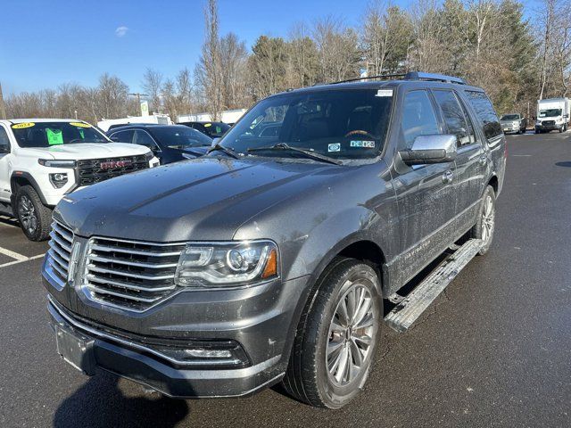 2015 Lincoln Navigator Base