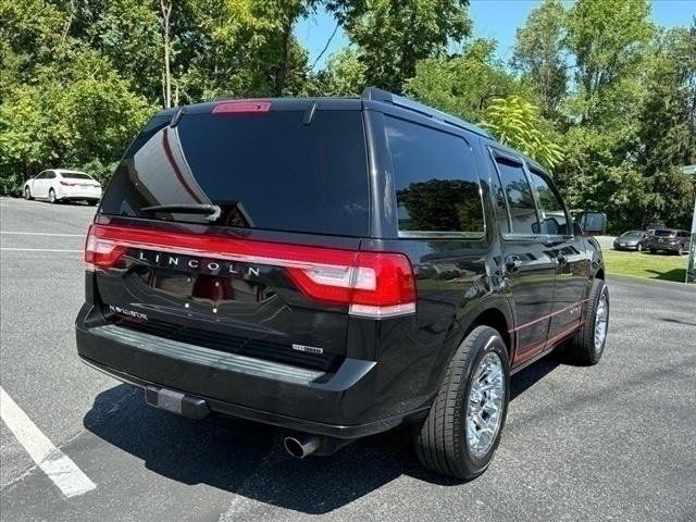 2015 Lincoln Navigator Base