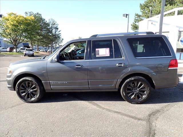 2015 Lincoln Navigator Base