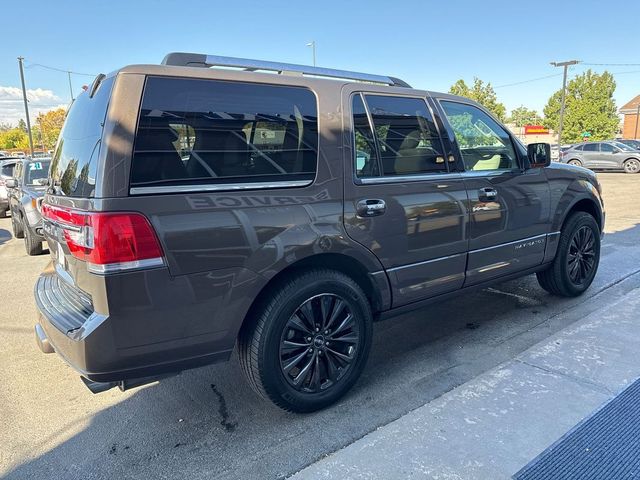 2015 Lincoln Navigator Base