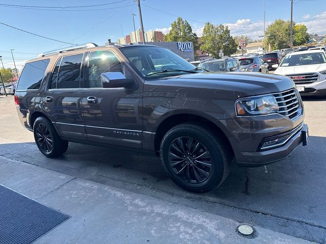 2015 Lincoln Navigator Base