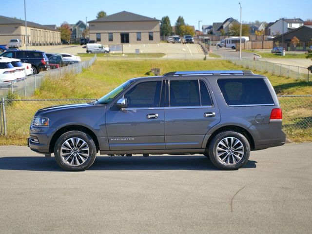 2015 Lincoln Navigator Base