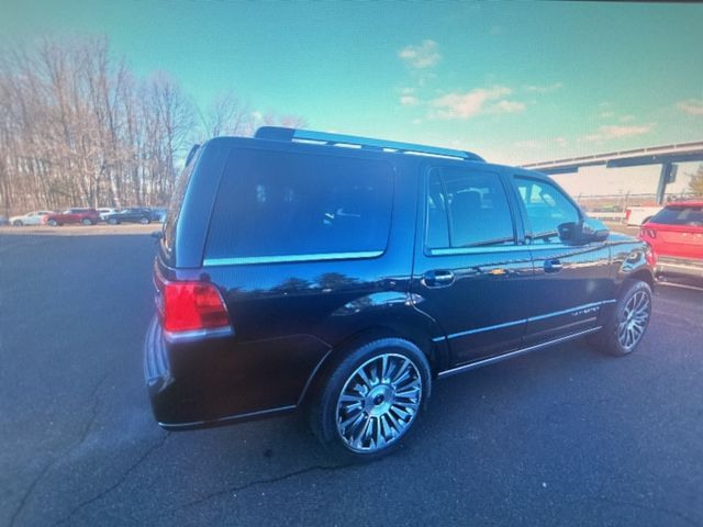 2015 Lincoln Navigator Base