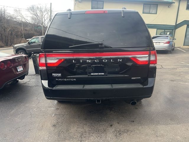 2015 Lincoln Navigator Base