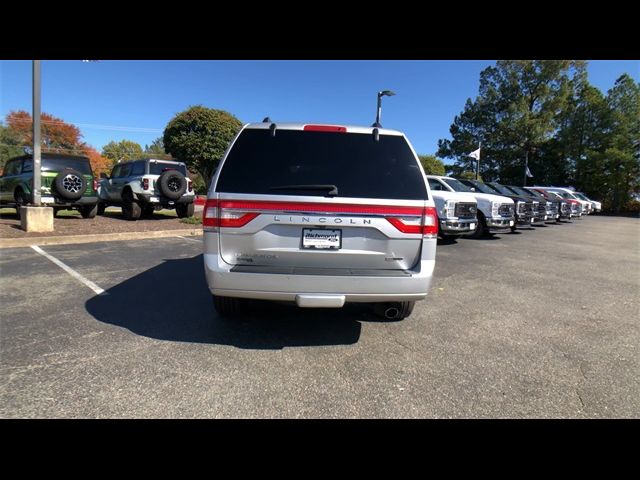 2015 Lincoln Navigator Base