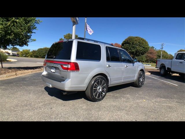 2015 Lincoln Navigator Base