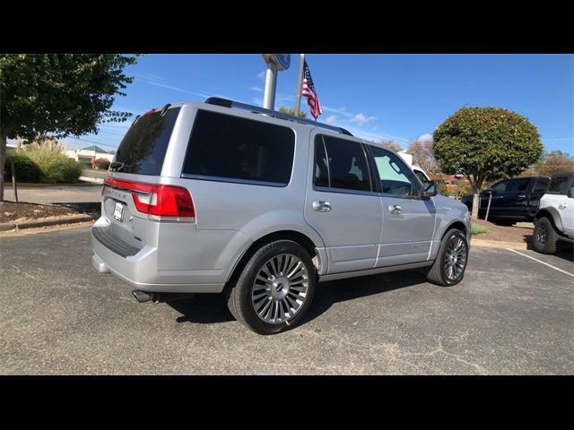 2015 Lincoln Navigator Base