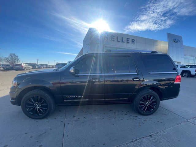 2015 Lincoln Navigator Base