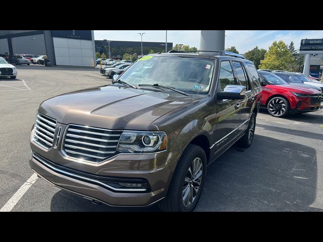 2015 Lincoln Navigator Base