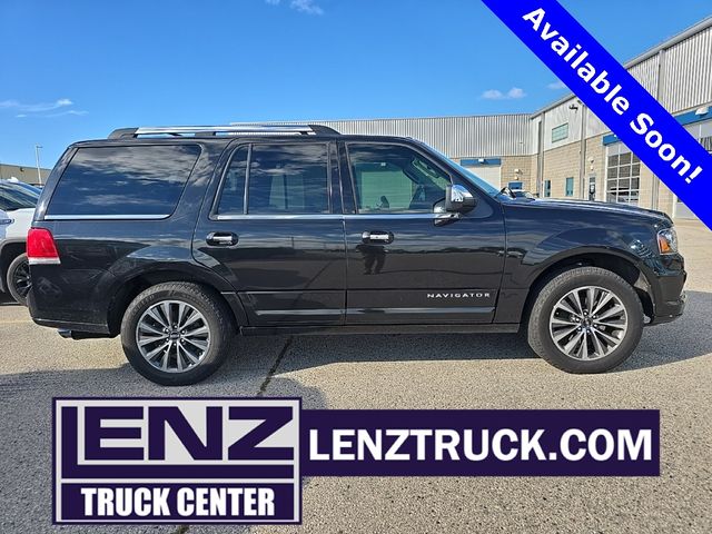 2015 Lincoln Navigator Base