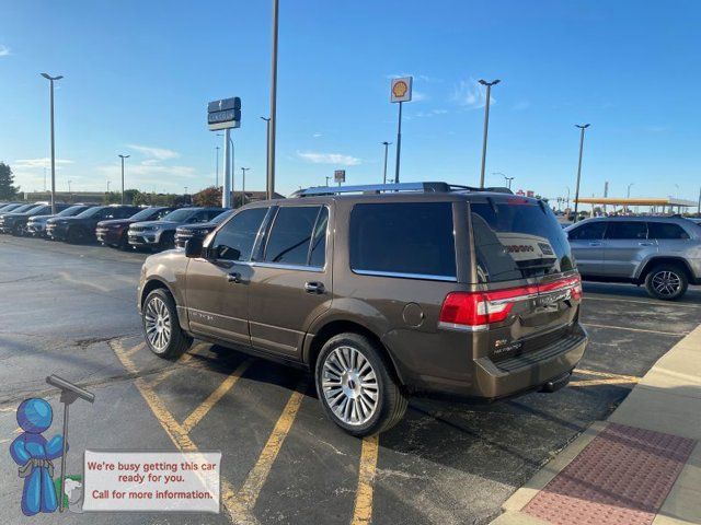 2015 Lincoln Navigator Base