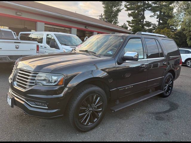 2015 Lincoln Navigator Base