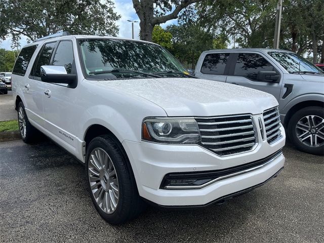 2015 Lincoln Navigator L Base