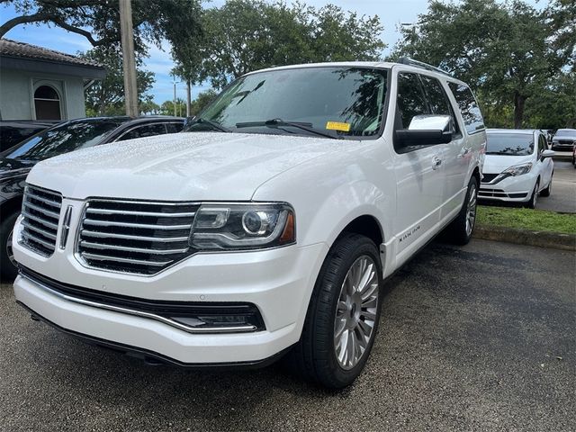 2015 Lincoln Navigator L Base