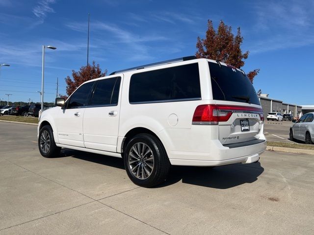 2015 Lincoln Navigator L Base