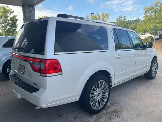 2015 Lincoln Navigator L Base