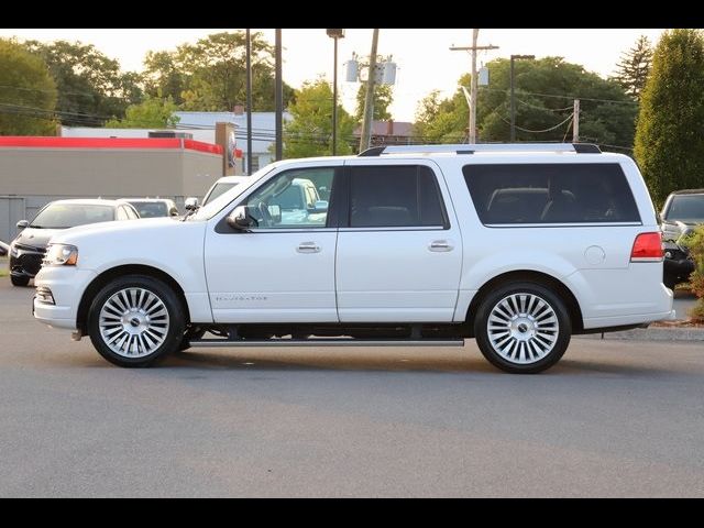 2015 Lincoln Navigator L Base