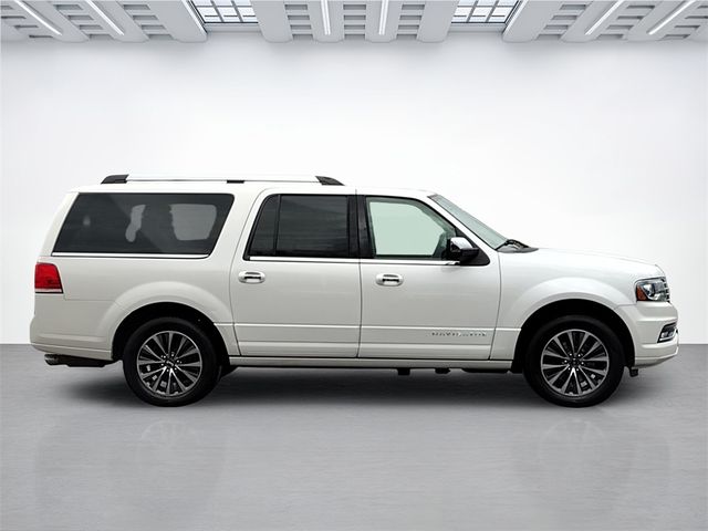 2015 Lincoln Navigator L Base