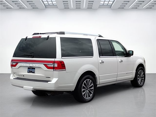 2015 Lincoln Navigator L Base