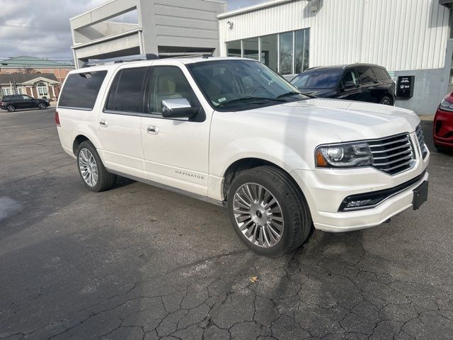 2015 Lincoln Navigator L Base