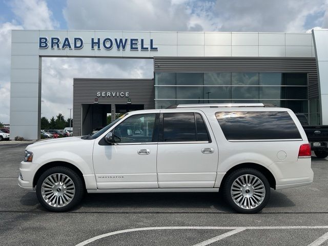 2015 Lincoln Navigator L Base