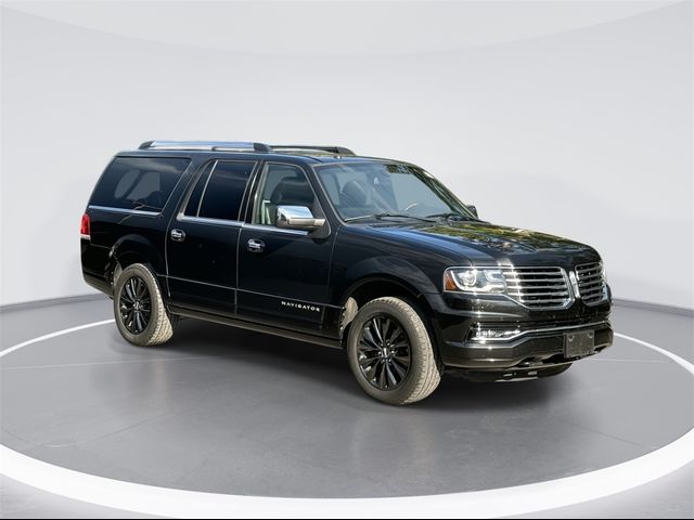 2015 Lincoln Navigator L Base