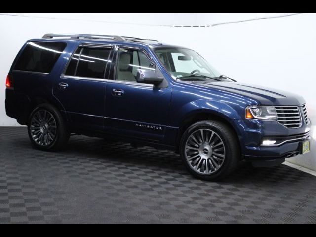 2015 Lincoln Navigator Base
