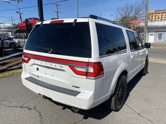 2015 Lincoln Navigator L Base