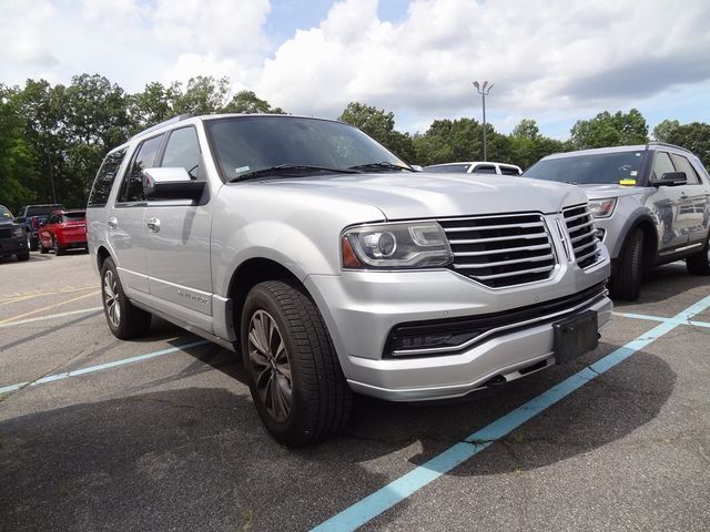 2015 Lincoln Navigator Base