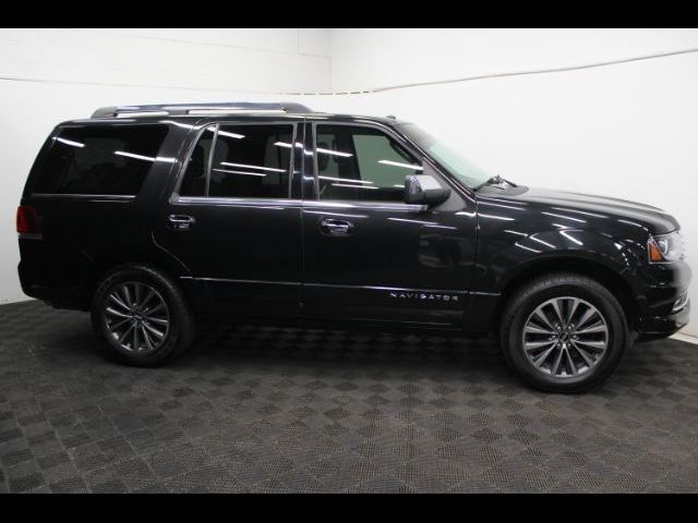 2015 Lincoln Navigator Base