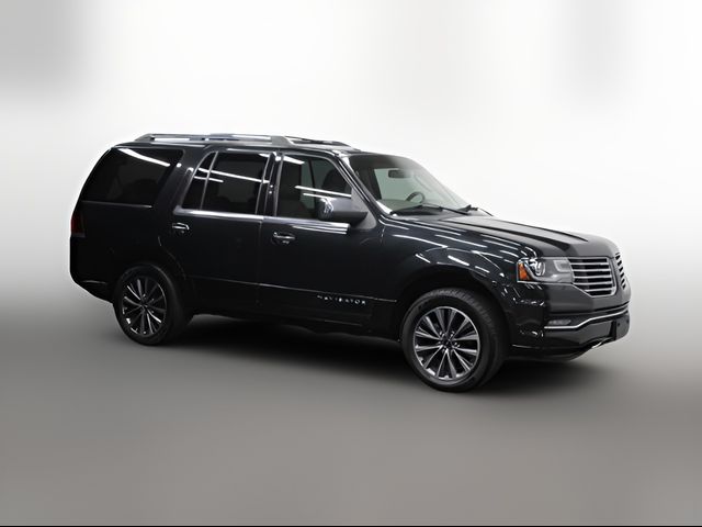 2015 Lincoln Navigator Base