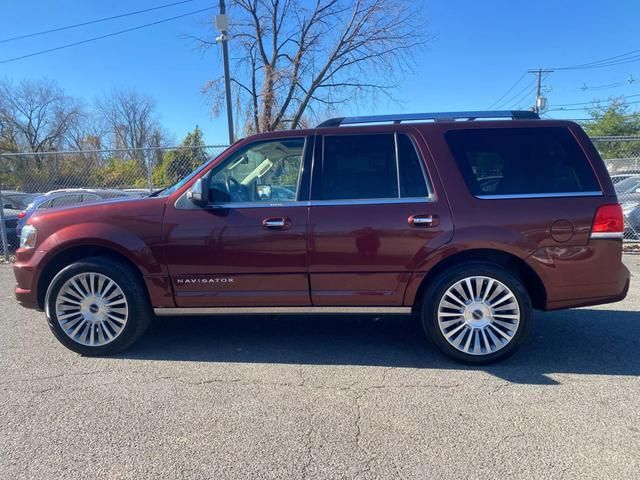 2015 Lincoln Navigator Base