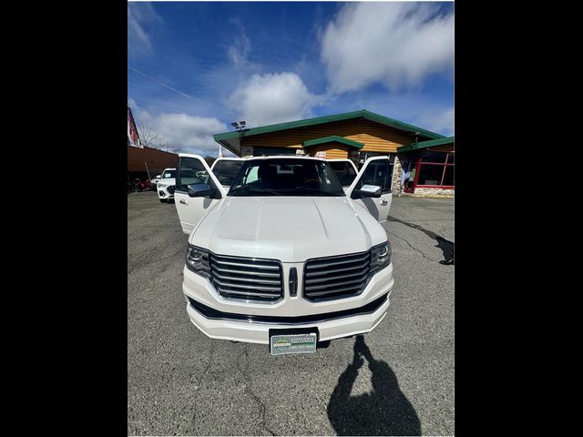 2015 Lincoln Navigator Base