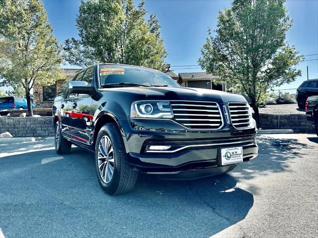 2015 Lincoln Navigator L Base