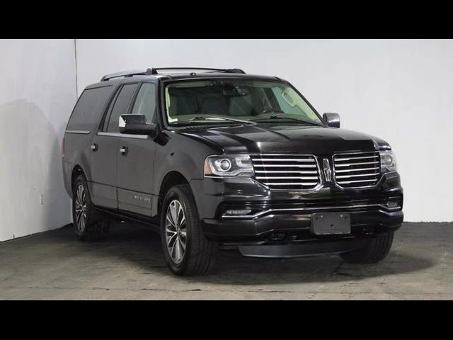 2015 Lincoln Navigator L Base