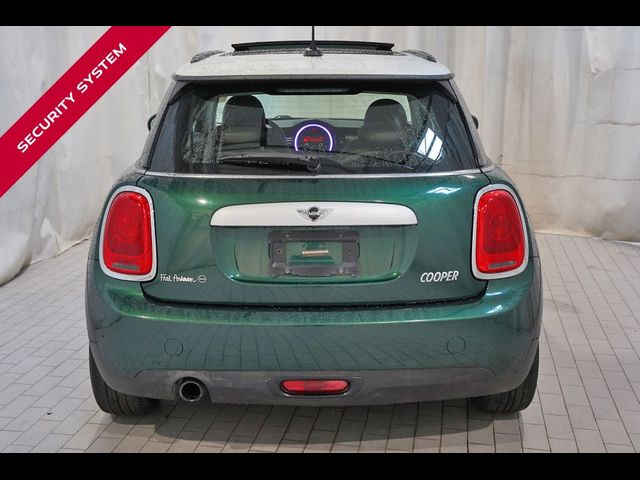 2015 MINI Cooper Hardtop Base