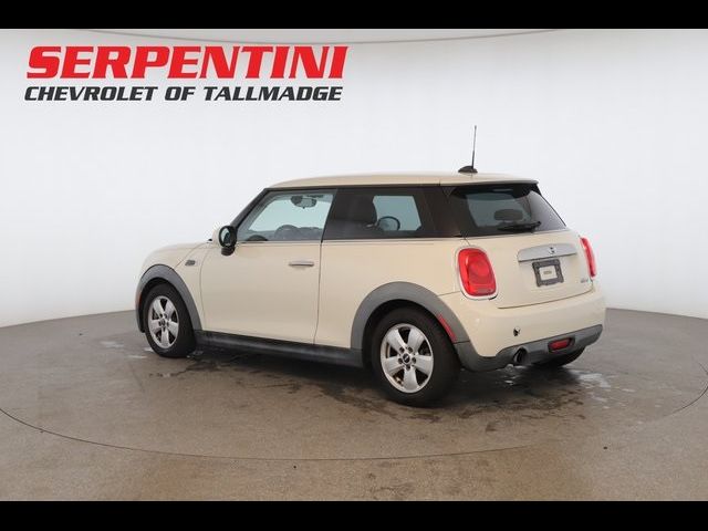 2015 MINI Cooper Hardtop Base