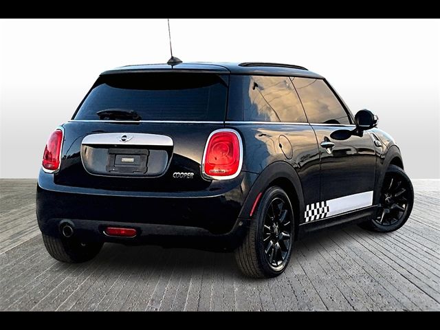 2015 MINI Cooper Hardtop Base