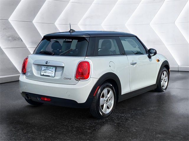 2015 MINI Cooper Hardtop Base