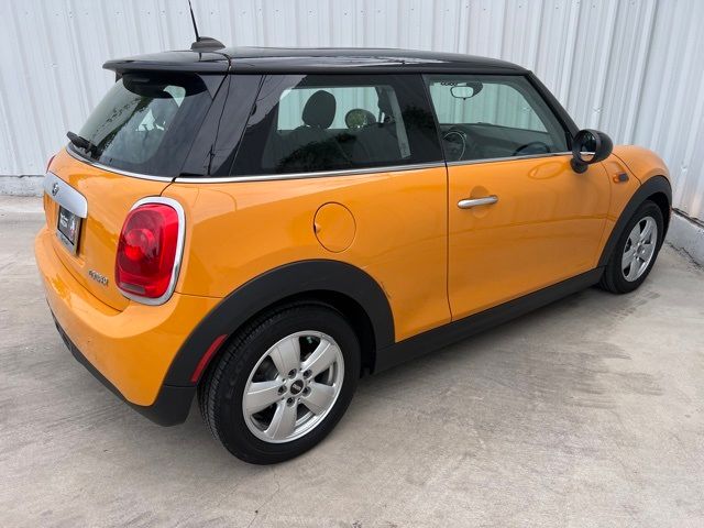 2015 MINI Cooper Hardtop Base