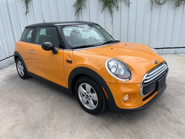 2015 MINI Cooper Hardtop Base