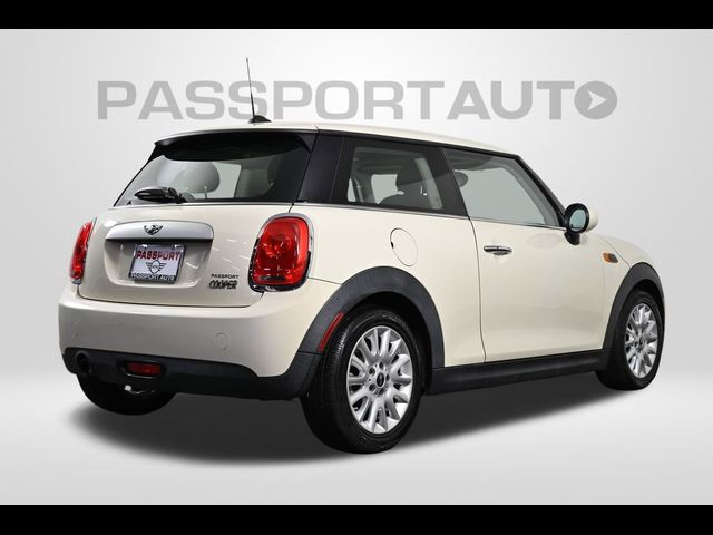 2015 MINI Cooper Hardtop Base