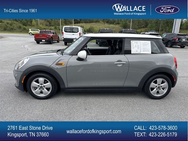 2015 MINI Cooper Hardtop Base