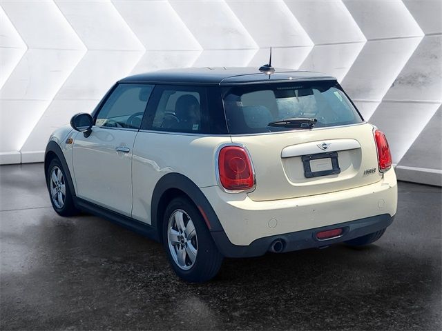 2015 MINI Cooper Hardtop Base