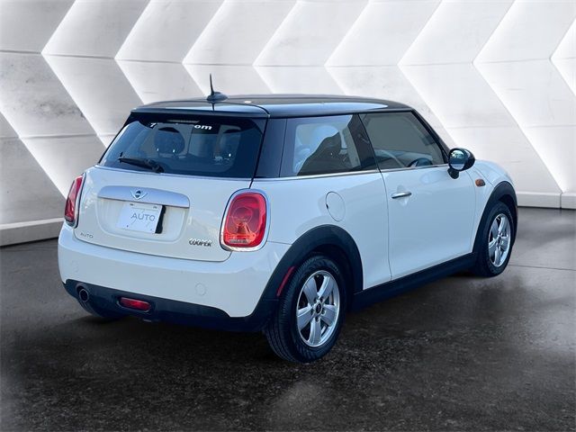 2015 MINI Cooper Hardtop Base